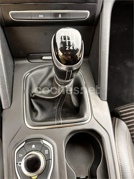 Usado Renault Talisman Intens 130 CV (95 kW) 2016 Blanco Berlina