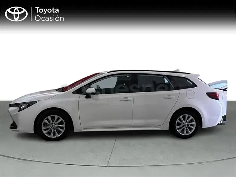 Usado Toyota Corolla Active 140 CV (102 kW) 2025 Blanco Familiar