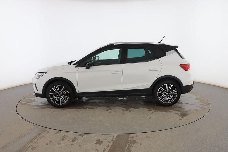 Usado Seat Arona Xperience 110 CV (80 kW) 2022 Blanco SUV