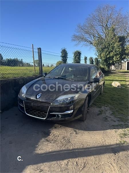 Usado Renault Laguna III Dynamique 130 CV (95 kW) 2011 Negro Berlina