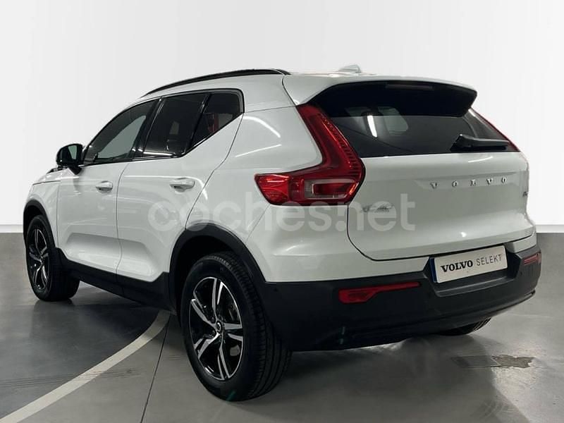 Usado Volvo XC40 Plus 163 CV (119 kW) 2025 Blanco SUV