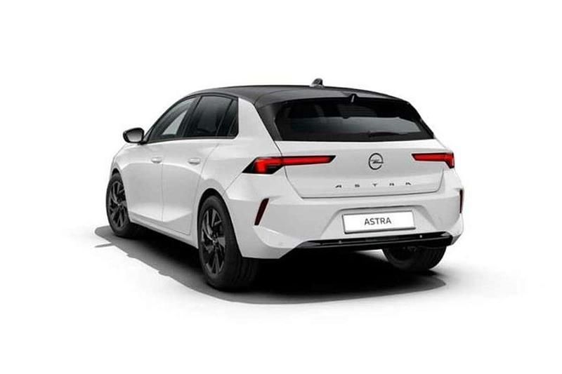 Usado Opel Astra 114 kW (156 CV) 2023 Blanco Utilitario