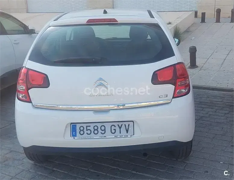 Usado Citroën C3 Attraction 60 CV (44 kW) 2010 Blanco Berlina