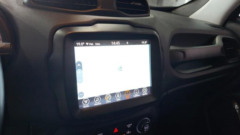 Usado Jeep Renegade Limited 240 CV (176 kW) 2022 Gris SUV