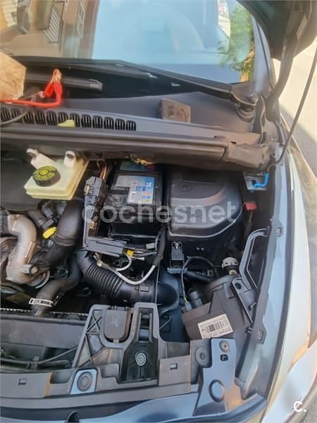 Azul Usado 2014 Peugeot 5008 Style Monovolumen | 9300 € (Precio justo) - Imagen 1/4