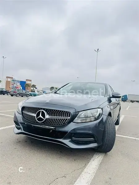 Usado Mercedes C220 170 CV (125 kW) 2014 Gris / plata Berlina