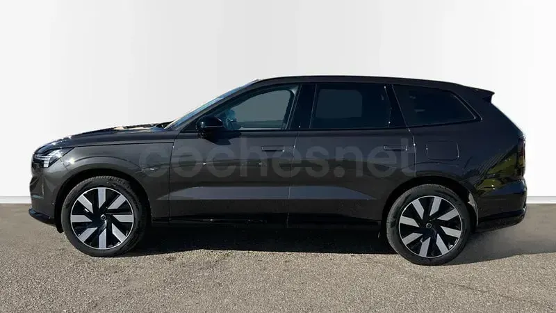 Käytetty Volvo EX90 Ultra 380 kW (517 HP) 2024 Harmaa Katumaasturi
