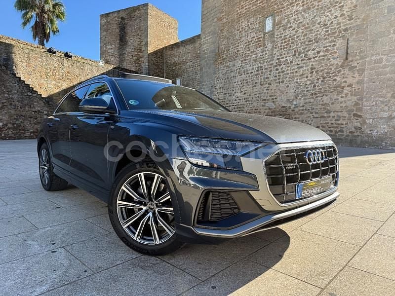 Usado Audi Q8 Sport 286 CV (210 kW) 2022 Gris / plata SUV