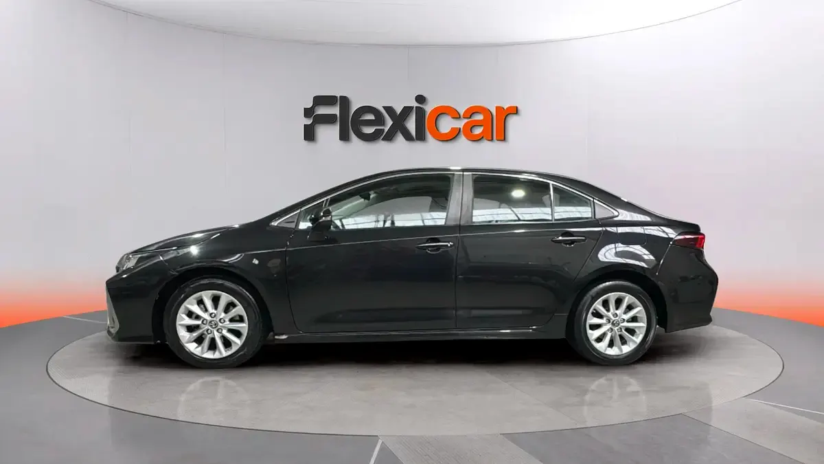 Occasion Toyota Corolla Business Edition 125 PK (91 kW) 2023 Zwart Sedan