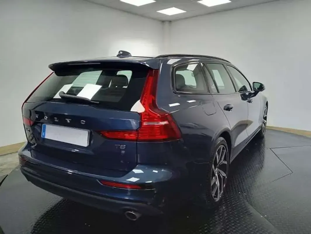 Usado Volvo V60 Business Edition 394 CV (289 kW) 2020 Azul Familiar