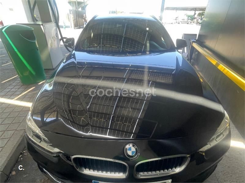 Negro Usado 2018 BMW 318 Familiar | 18.200 € (Precio justo) - Imagen 1/4