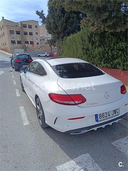 Usado Mercedes C220 AMG line 170 HP (125 kW) 2017 Branco Coupé