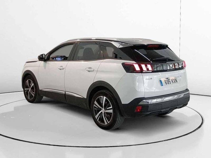 Usado Peugeot 3008 Allure 132 CV (97 kW) 2019 Blanco SUV