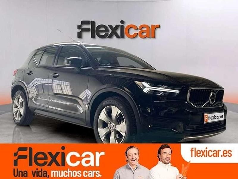 Usado Volvo XC40 Momentum 150 CV (110 kW) 2020 Negro SUV