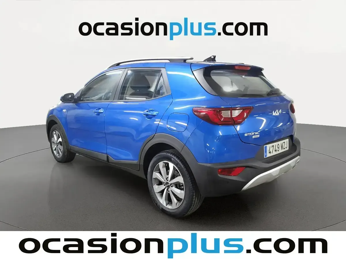 Usado Kia Stonic 100 CV (73 kW) 2025 Azul SUV