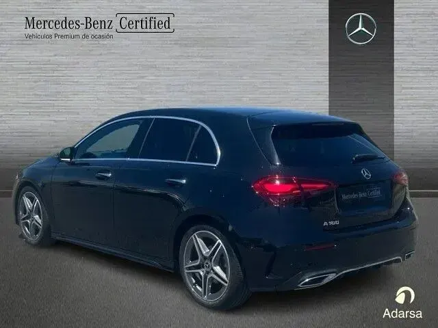 Usado Mercedes A180 136 CV (100 kW) 2024 Negro cosmos