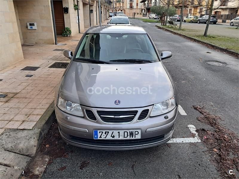 Gris / plata Usado 2006 Saab 9-3 Vector Berlina | 3490 € (Precio justo) - Imagen 1/4