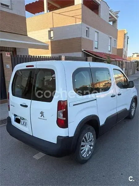Occasion Peugeot Rifter Access 100 PK (73 kW) 2020 Wit MPV
