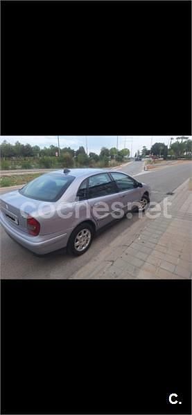 Usado Citroën C5 110 CV (80 kW) 2002 Gris / plata Berlina