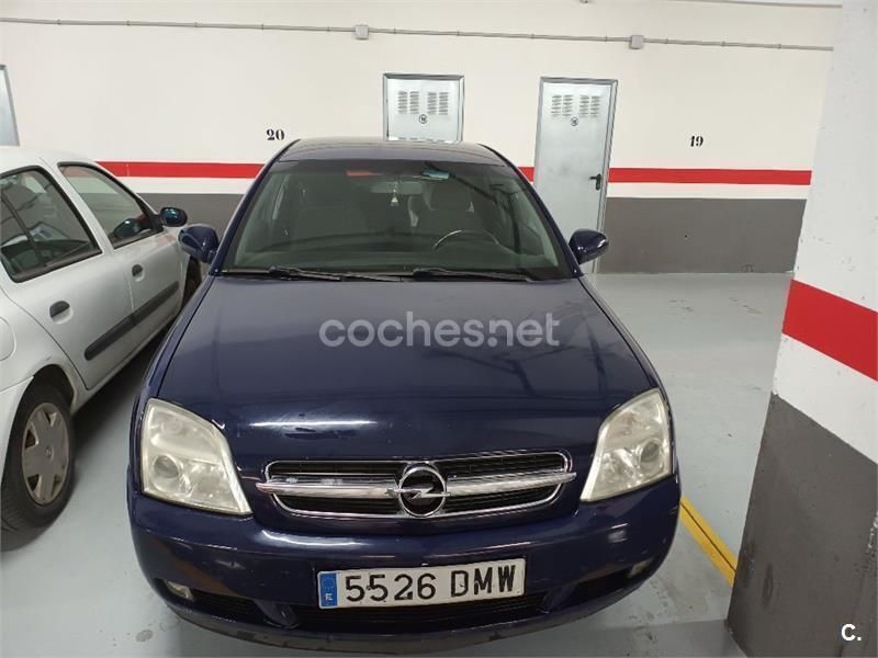 Azul Usado 2005 Opel Vectra Essentia Berlina | 2400 € (Precio justo) - Imagen 1/4