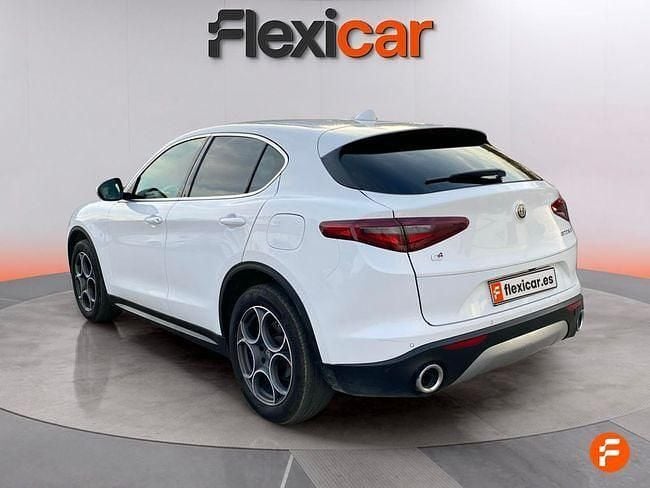 Usado Alfa Romeo Stelvio Executive 210 CV (154 kW) 2019 Blanco SUV