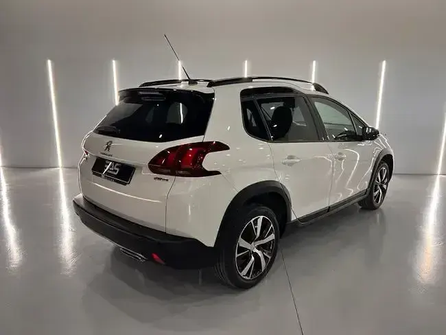 Usado Peugeot 2008 GT-line 131 CV (96 kW) 2016 Blanco SUV