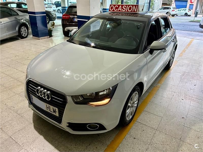 Blanco Usado 2012 Audi A1 Sportback Ambition Utilitario | 9900 € (Precio justo) - Imagen 1/4
