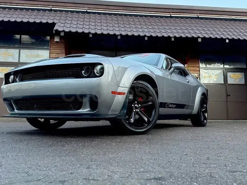 Usado Dodge Challenger 375 CV (275 kW) 2023 Gris / plata Coupe