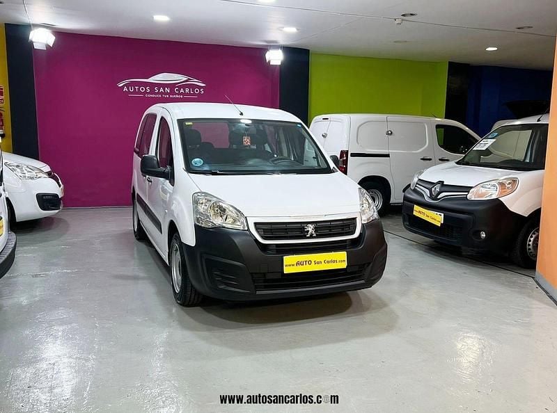 Blanco Usado 2018 Peugeot Partner Tepee Access Monovolumen | 10.990 € (Precio justo) - Imagen 1/4