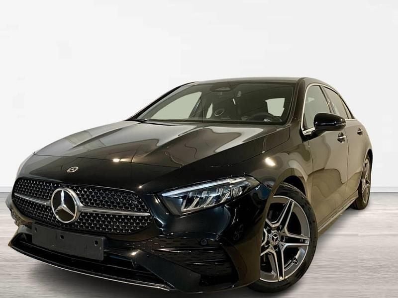 Negro Nuevo 2025 Mercedes A200 Berlina | 40.300 € - Imagen 1/4