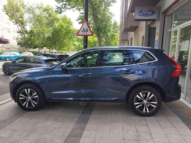 Usado Volvo XC60 Momentum 197 CV (144 kW) 2021 Azul SUV