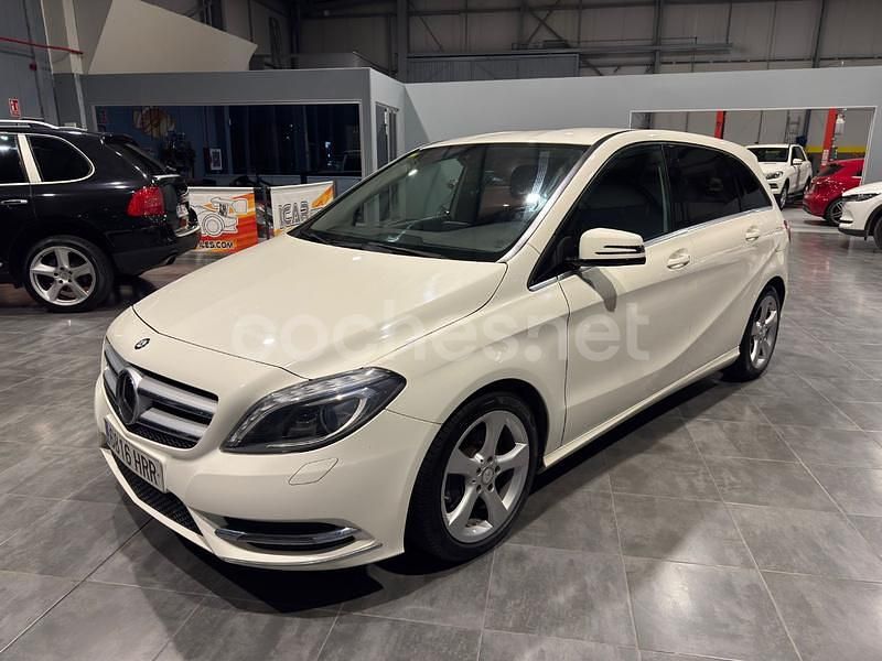 Blanco Usado 2013 Mercedes B180 Monovolumen | 12.900 € (Precio justo) - Imagen 1/4
