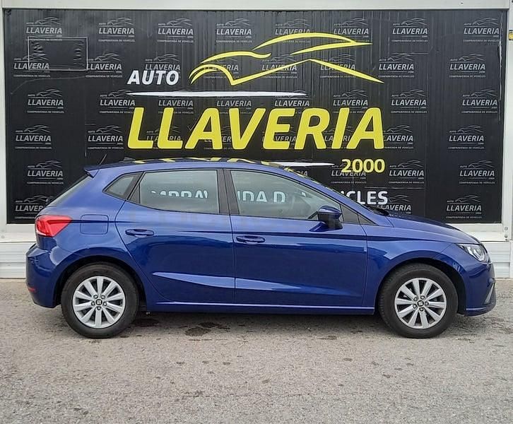 Usado Seat Ibiza Style 95 CV (69 kW) 2020 Azul Utilitario