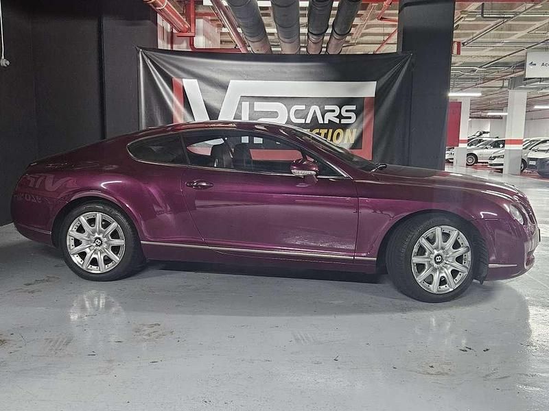 Usado Bentley Continental GT Mulliner 560 CV (411 kW) 2006 Burdeos Coupe
