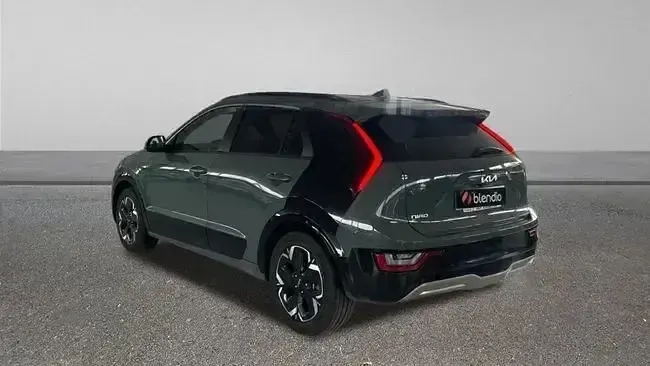 Usado Kia e-Niro 150 kW (204 CV) 2022 Verde SUV