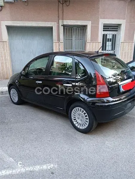 Usado Citroën C3 Exclusive 75 CV (55 kW) 2004 Negro Berlina