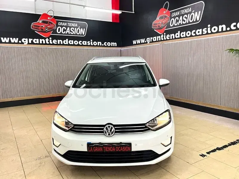 Usado VW Golf Sportsvan Advance 110 CV (80 kW) 2016 Blanco Monovolumen