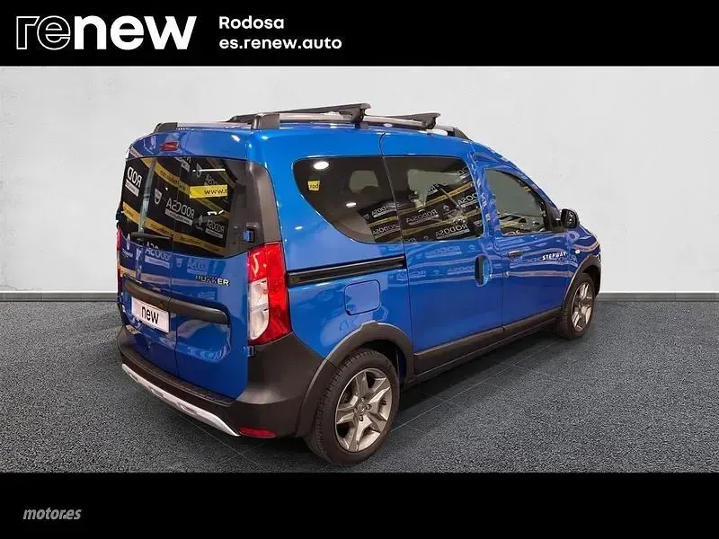 Usado Dacia Dokker Stepway 75 CV (55 kW) 2018 Azul Monovolumen