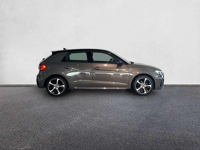 Usado Audi A1 Sportback 95 CV (69 kW) 2022 Gris Utilitario