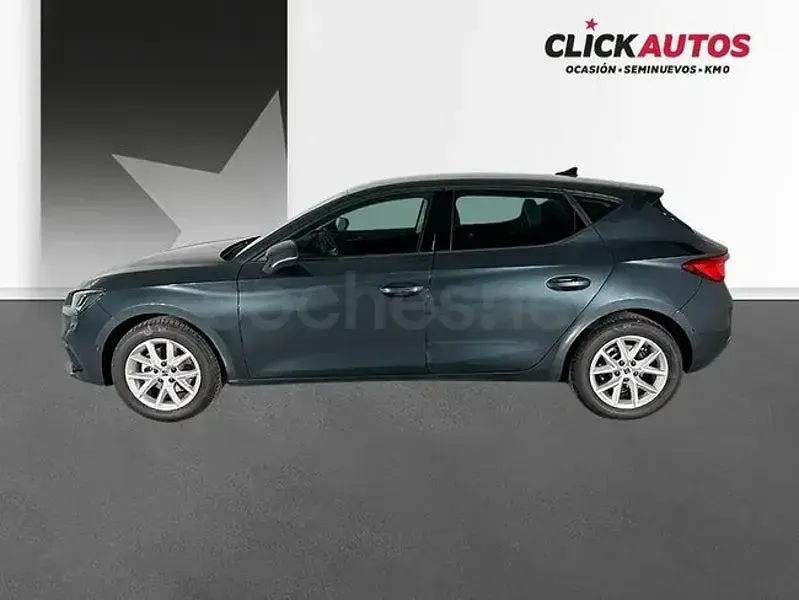 Usado Seat Leon Style 116 CV (85 kW) 2024 Gris / plata Berlina