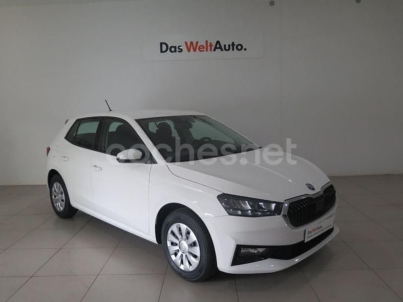 Blanco Usado 2024 Skoda Fabia Berlina | 13.900 € (Super precio) - Imagen 1/4