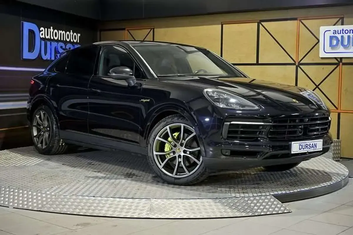 Usado Porsche Cayenne 468 CV (344 kW) 2021 Negro SUV