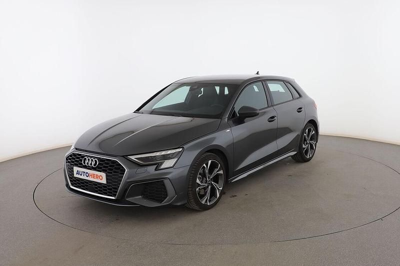 Gris Usado 2023 Audi A3 S-Line Utilitario | 30.999 € (Un poco caro) - Imagen 1/3