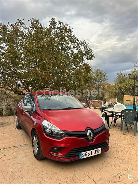Rojo Usado 2017 Renault Clio IV Business Berlina | 7500 € (Precio justo) - Imagen 1/4