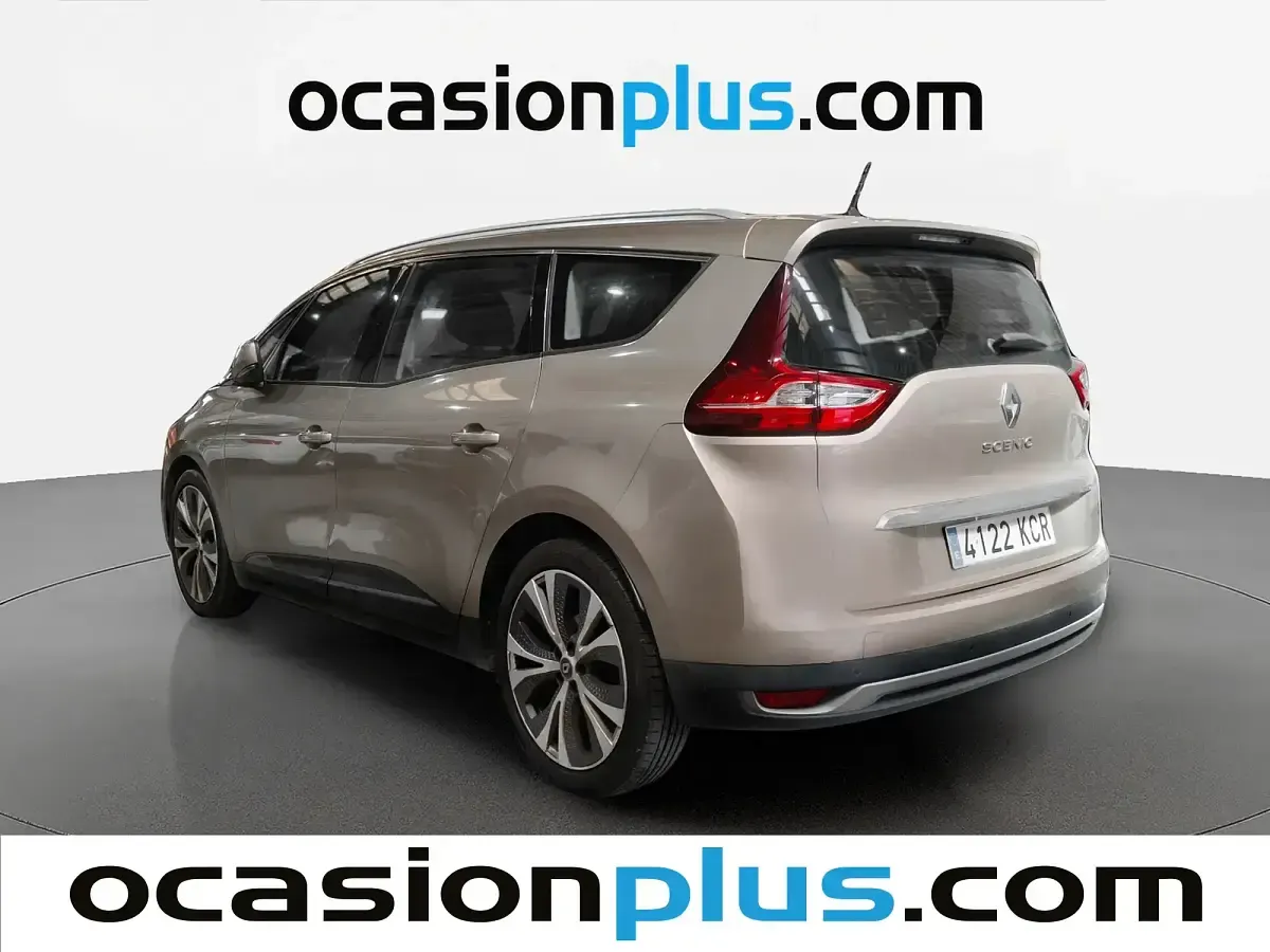 Usado Renault Scénic Zen 130 CV (95 kW) 2017 Beige Monovolumen