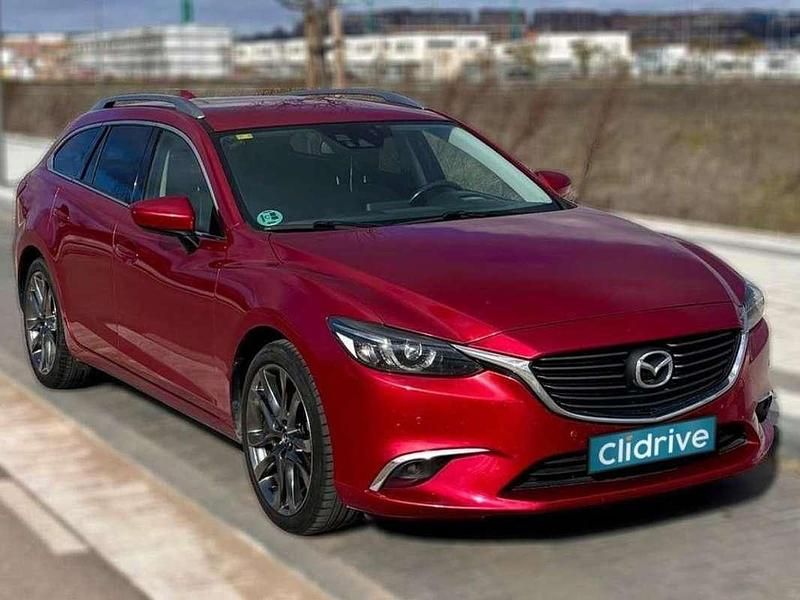 Usado Mazda 6 Luxury 150 CV (110 kW) 2016 Rojo Familiar