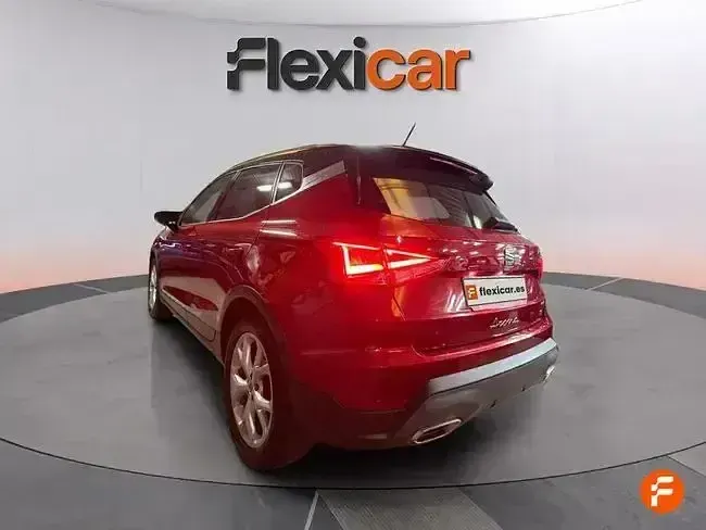 Usado Seat Arona FR 110 CV (80 kW) 2023 Rojo SUV