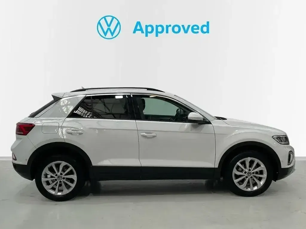 Usado VW T-Roc Life 150 CV (110 kW) 2023 Blanco SUV