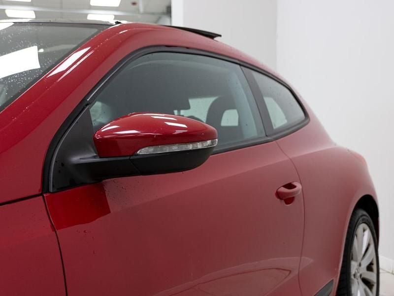 Usado VW Scirocco 122 CV (89 kW) 2010 Rojo Coupe