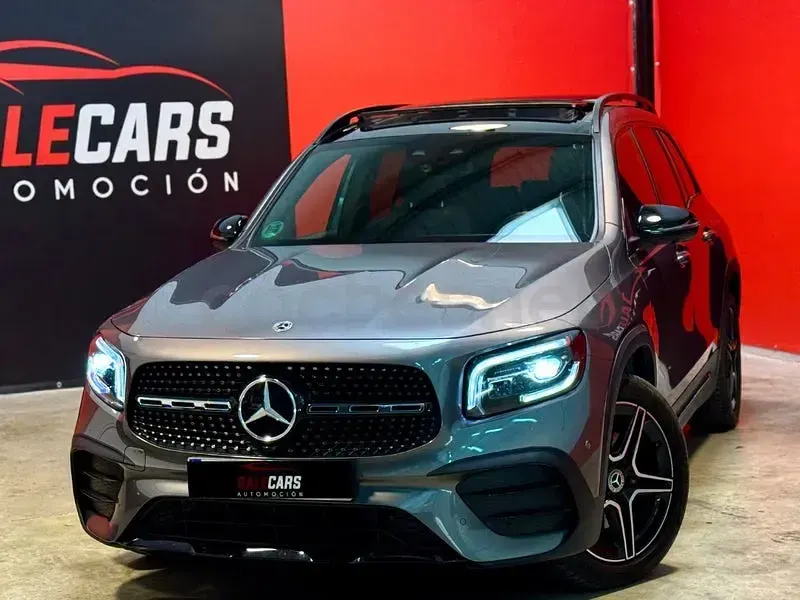 Usado Mercedes GLB200 150 CV (110 kW) 2023 Gris / plata SUV